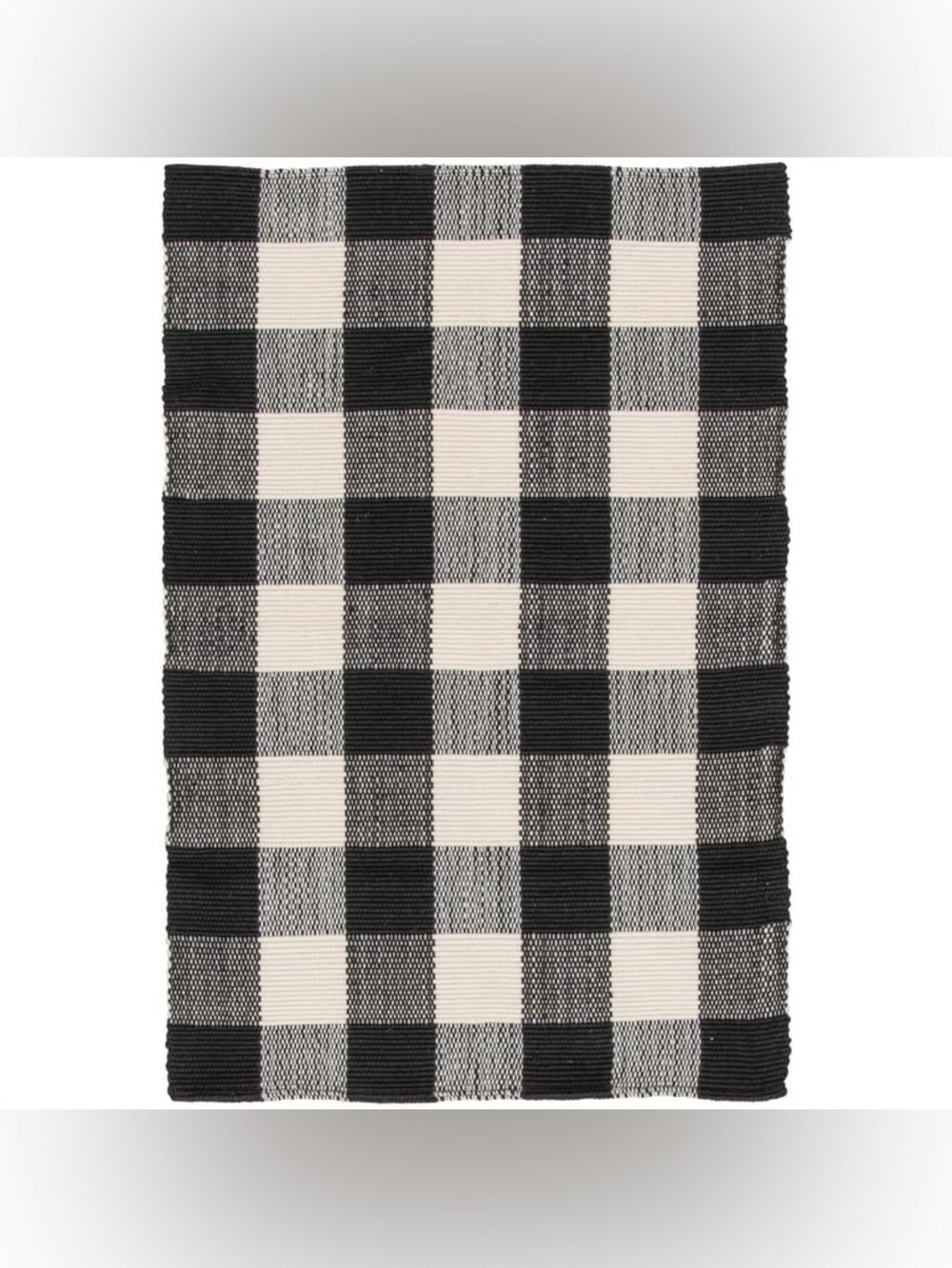 Mainstays 24 in x 36 in Black and White Plaid Indoor/Outdoor Layering Rug NWT